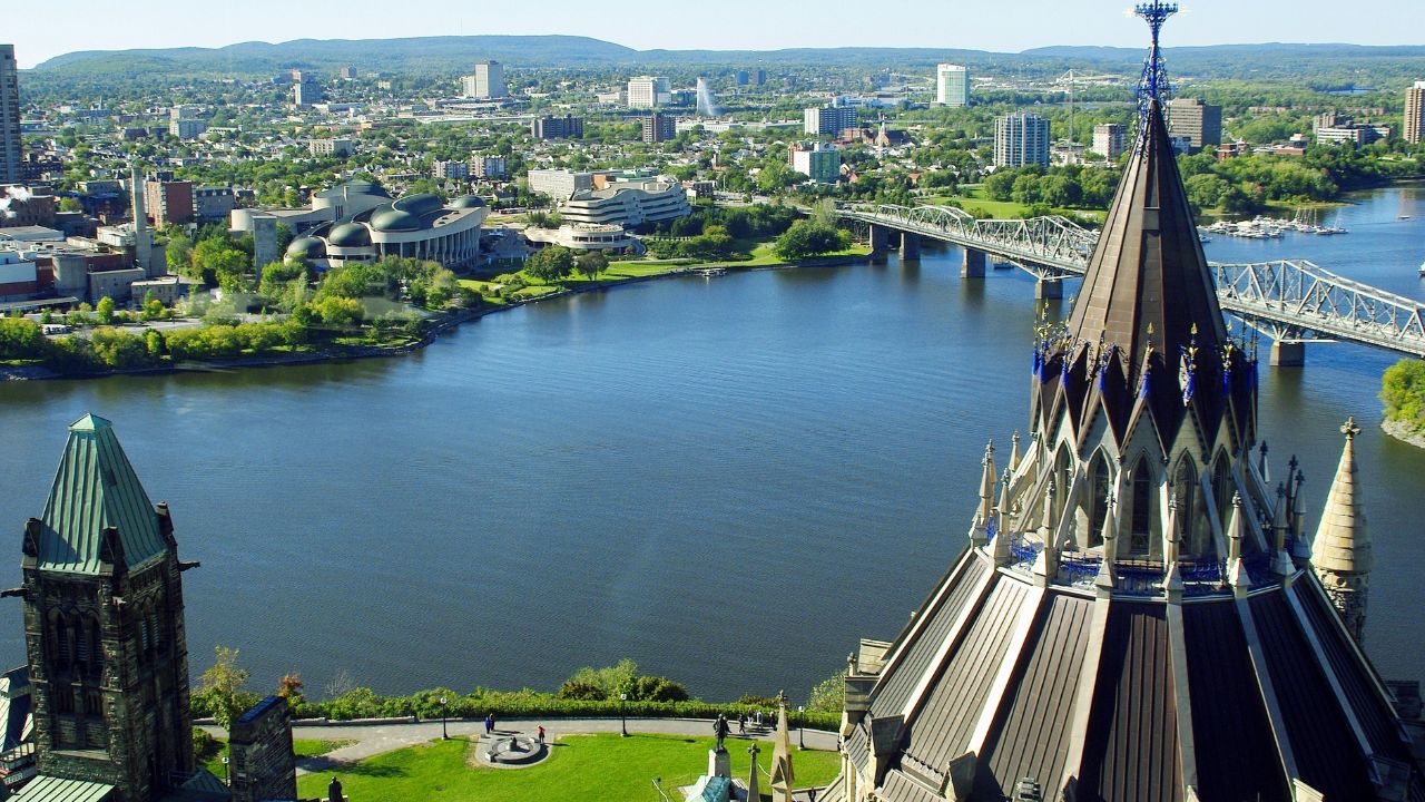 Exploring-the-Hidden-Gems-of-Ottawa-A-Tourists-Guide-to-Canadas-Capital-City