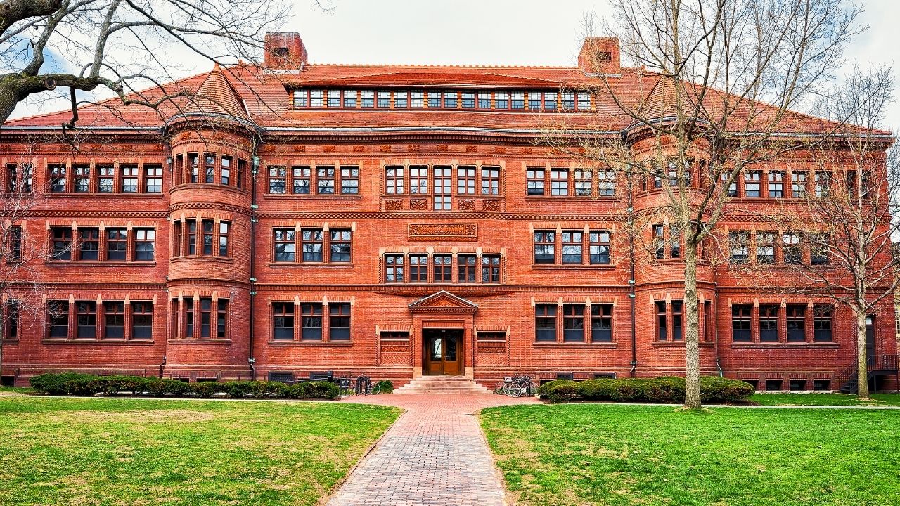 The Biggest Colleges in the United States: Campus Size Rankings