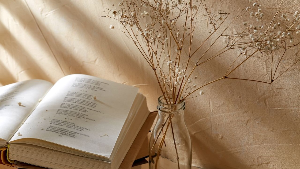 Writing-a-Sonnet-Poem-Structure-and-Creative-Tips